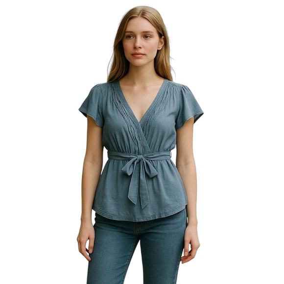 Banana Republic 100% Silk Blue Blouse Top 2 Preowned - Picture 1 of 7